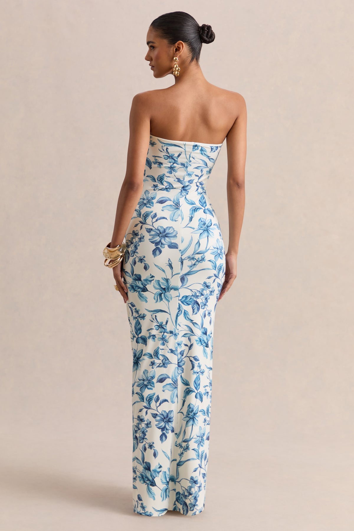 ECM_HR_CL136282264---Ali-_-Blue-Porcelain-Print-Sweetheart-Ruched-Wrap-Maxi-Dress-06.jpg