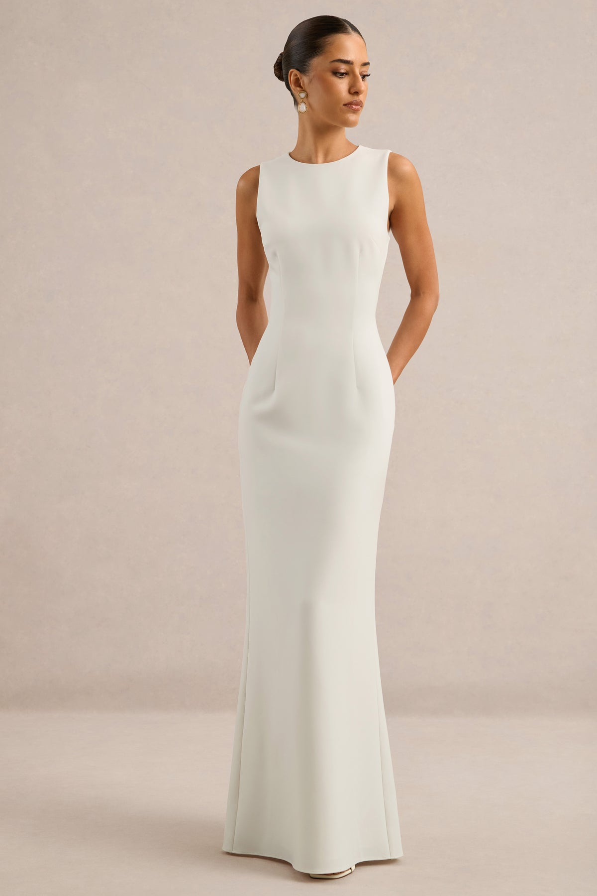 CL137673110 - Astrelle | White High-Neck Maxi Dress10.jpg