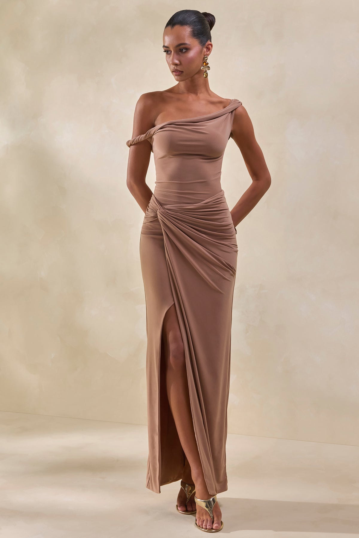 ECM_HR_CL137833021---Idris-Brown-Twisted-Waist-Maxi-Skirt-With-Front-Split-+-ECM_HR_CL137817021---Kesia-_-Brown-Twisted-Asymmetric-Bodysuit2.jpg