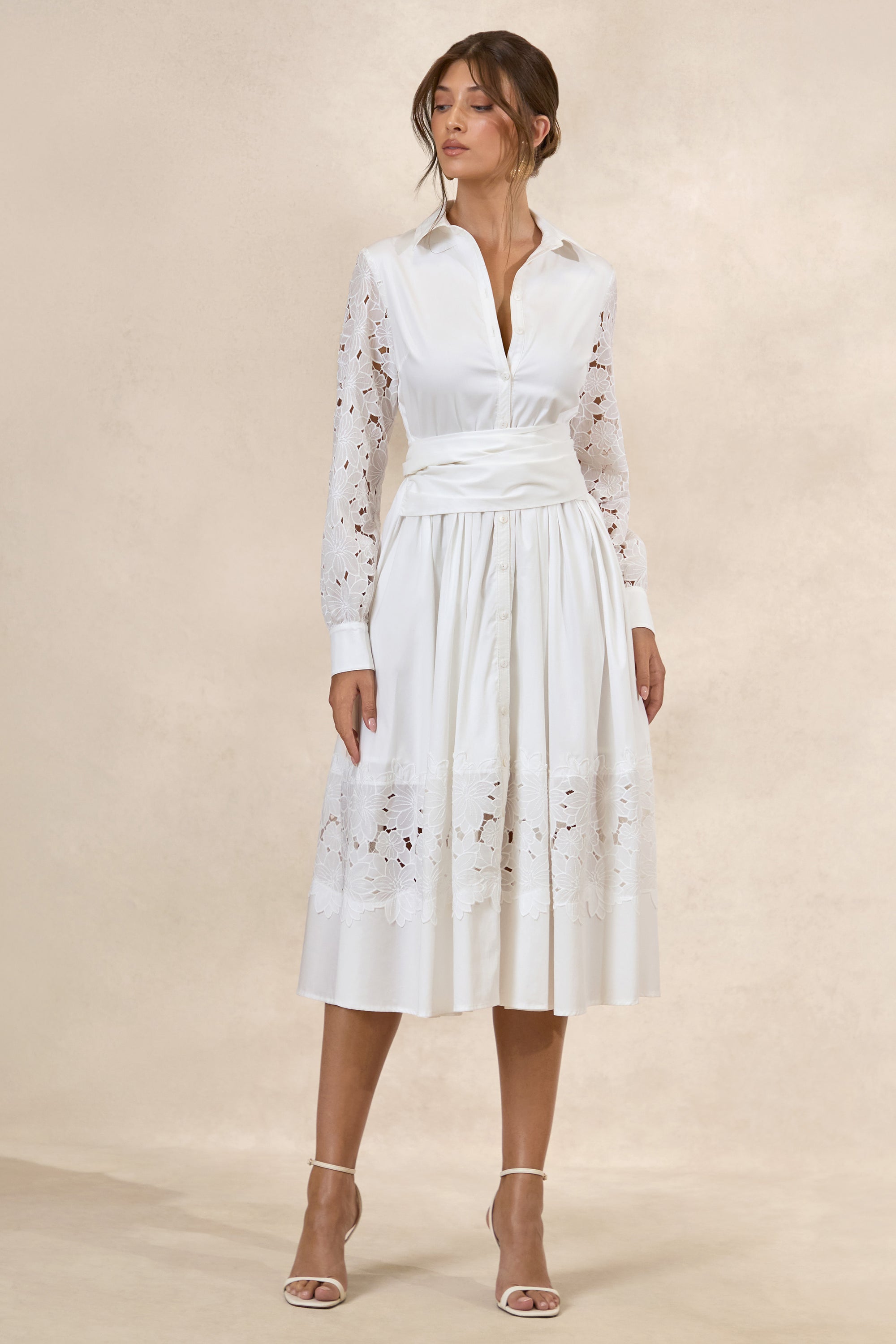 CL137928110 - Zalynne _ White Collared-Neck Midi Dress0.jpg