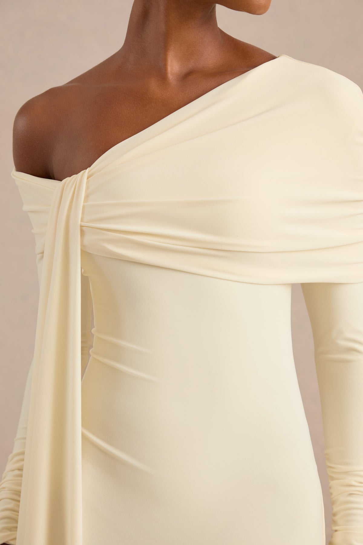 ECM_HR_CL138270111 - Faeryn Cream Asymmetric-Neck Maxi Dress With Gathered Detailing4.jpg