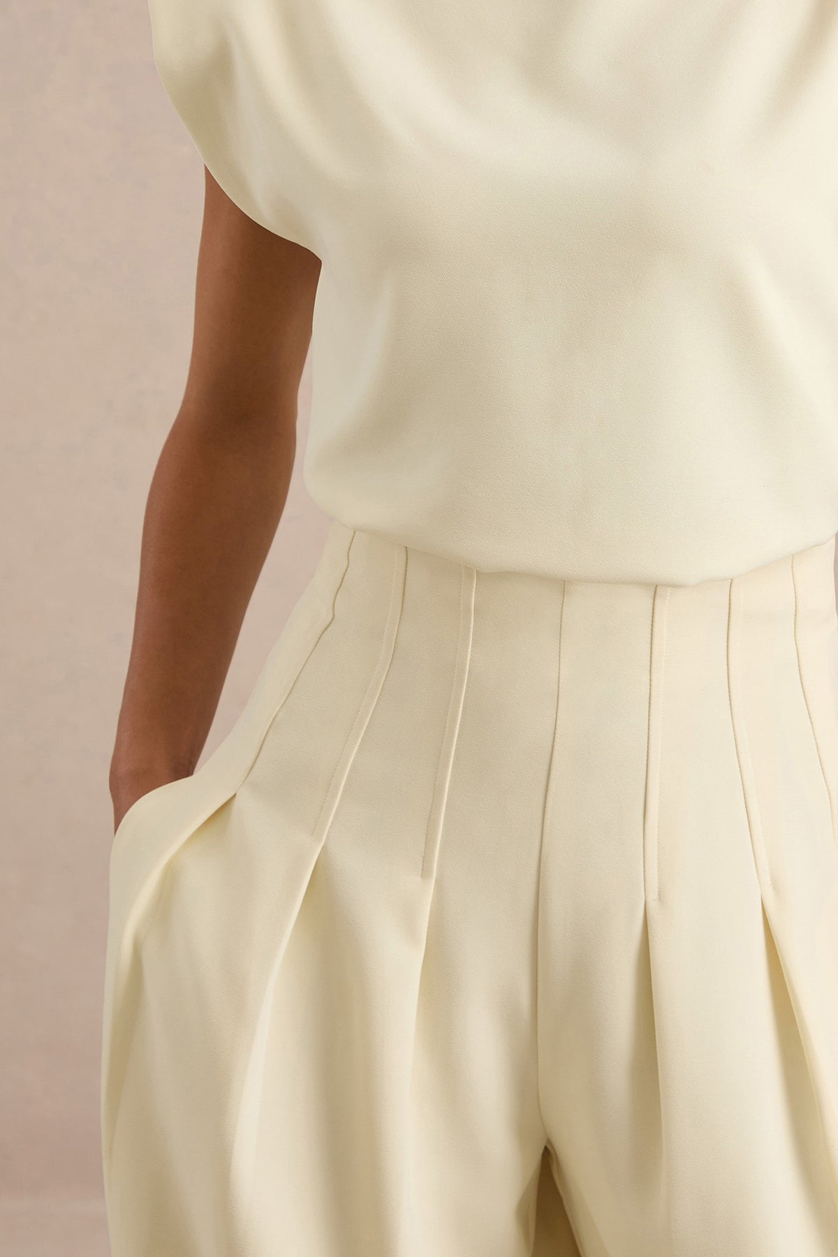CL138279111 - Lalia Cream Barrel5.jpg