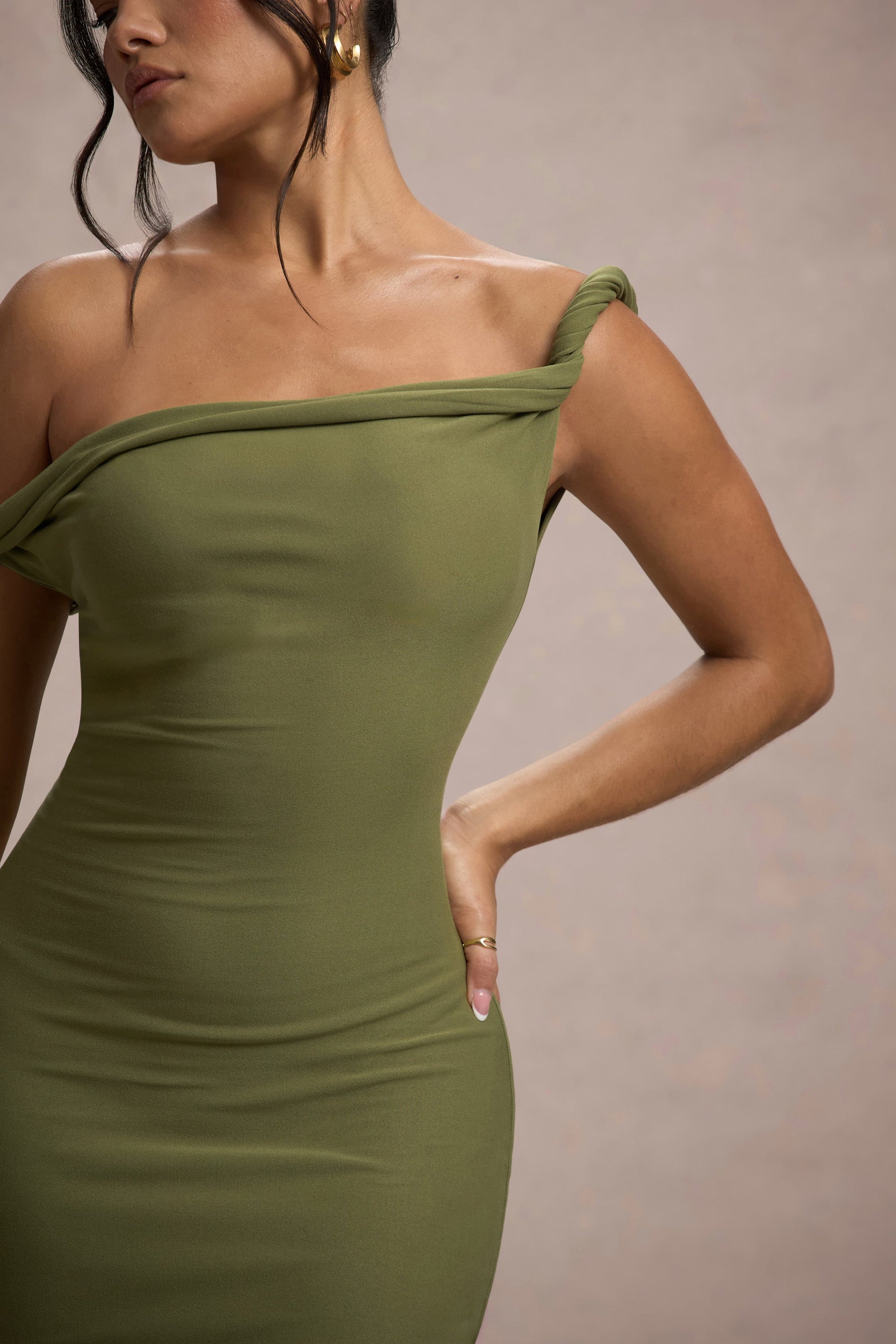 Salome | Olivfarbenes Asymmetrisches Midikleid mit verdrehten Details