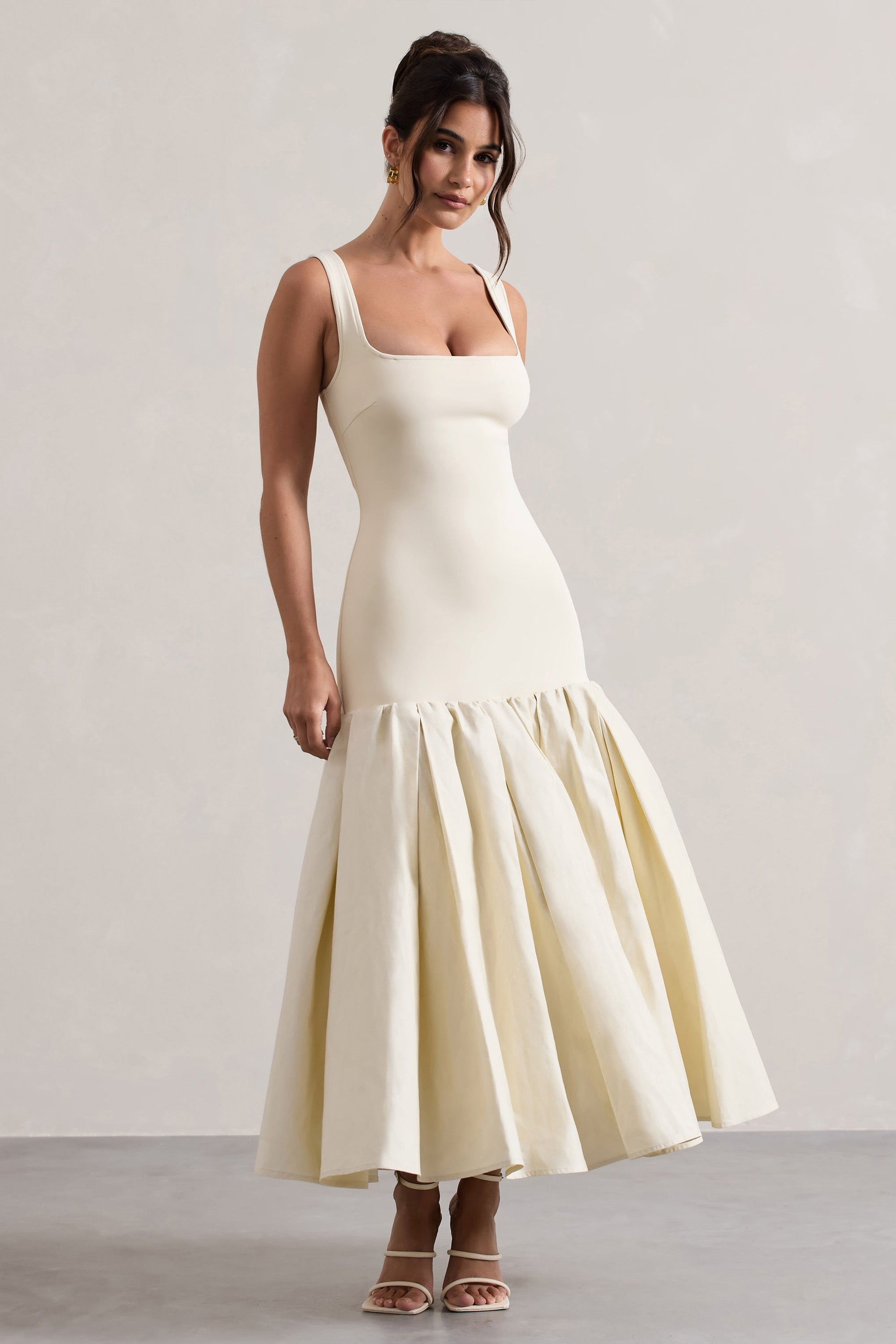 Parida | Cremefarbenes Popeline Midikleid mit tiefer Taille und Schößchen