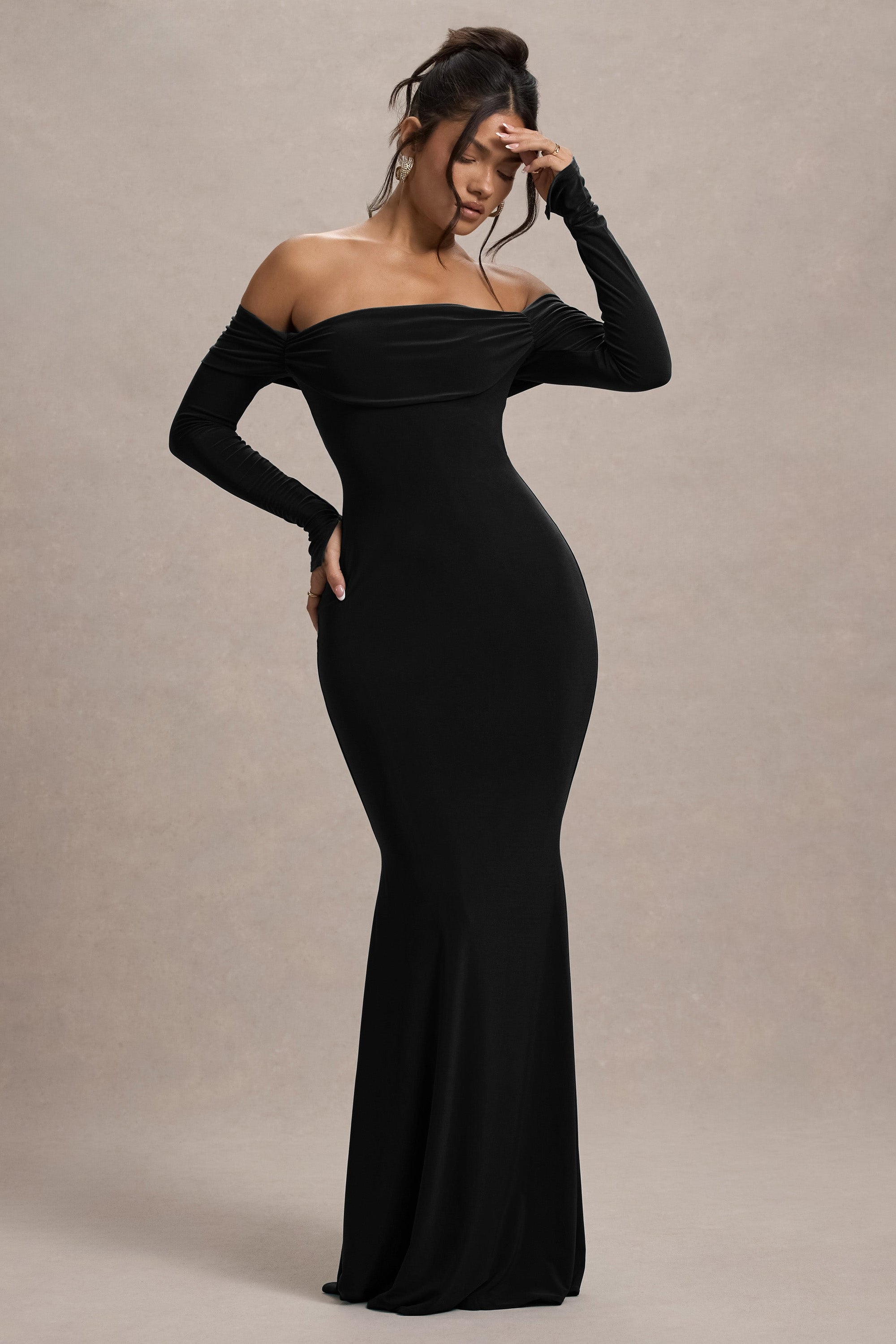 Amaia | Schwarzes Bardot-Maxikleid mit langen Ärmeln