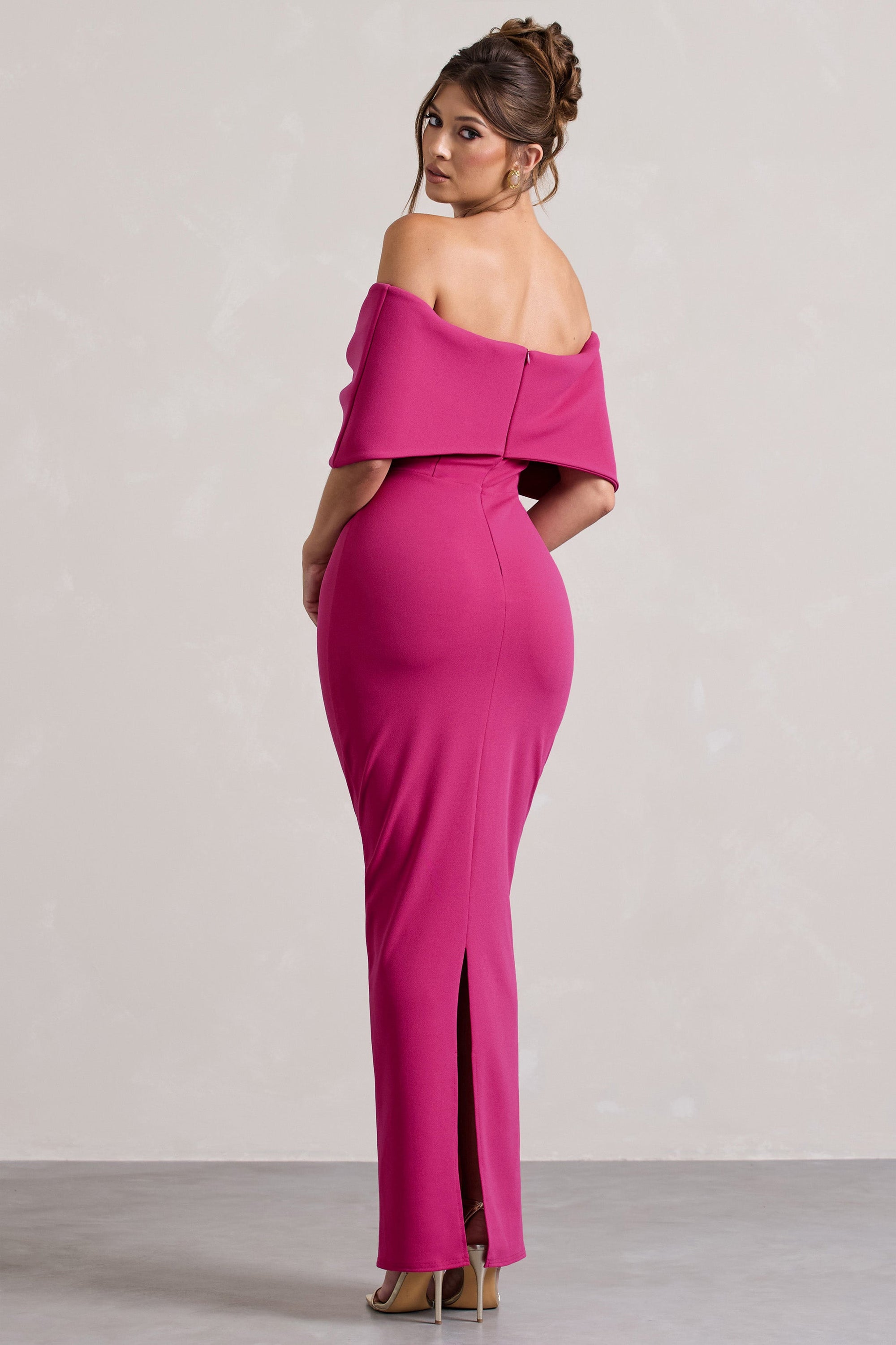 Cornelia | Trägerloses Maxikleid in Knallpink mit übergroßer Schleife