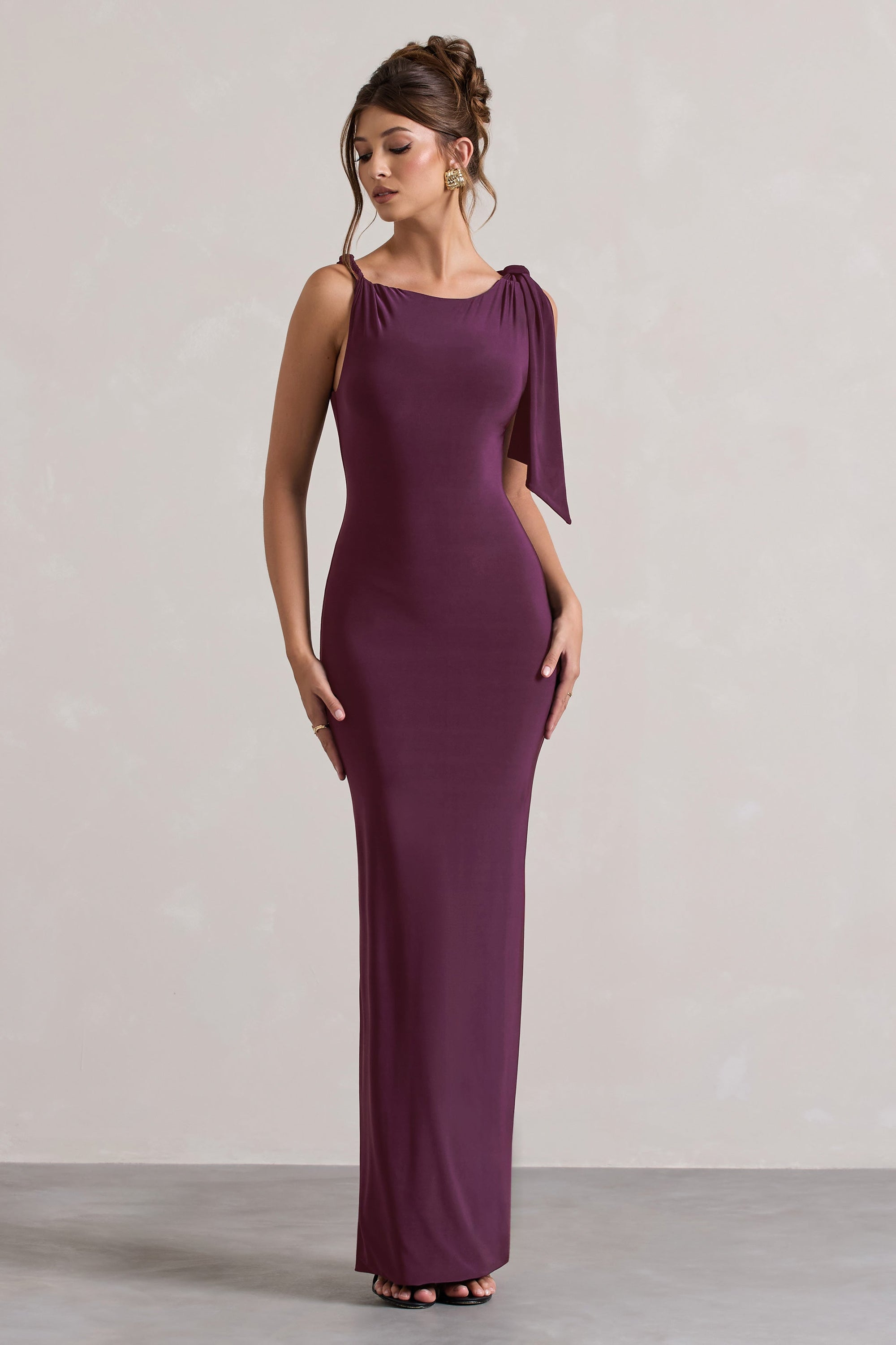 Kacey | Pflaumenfarbenes Maxikleid mit gedrehtem Knoten