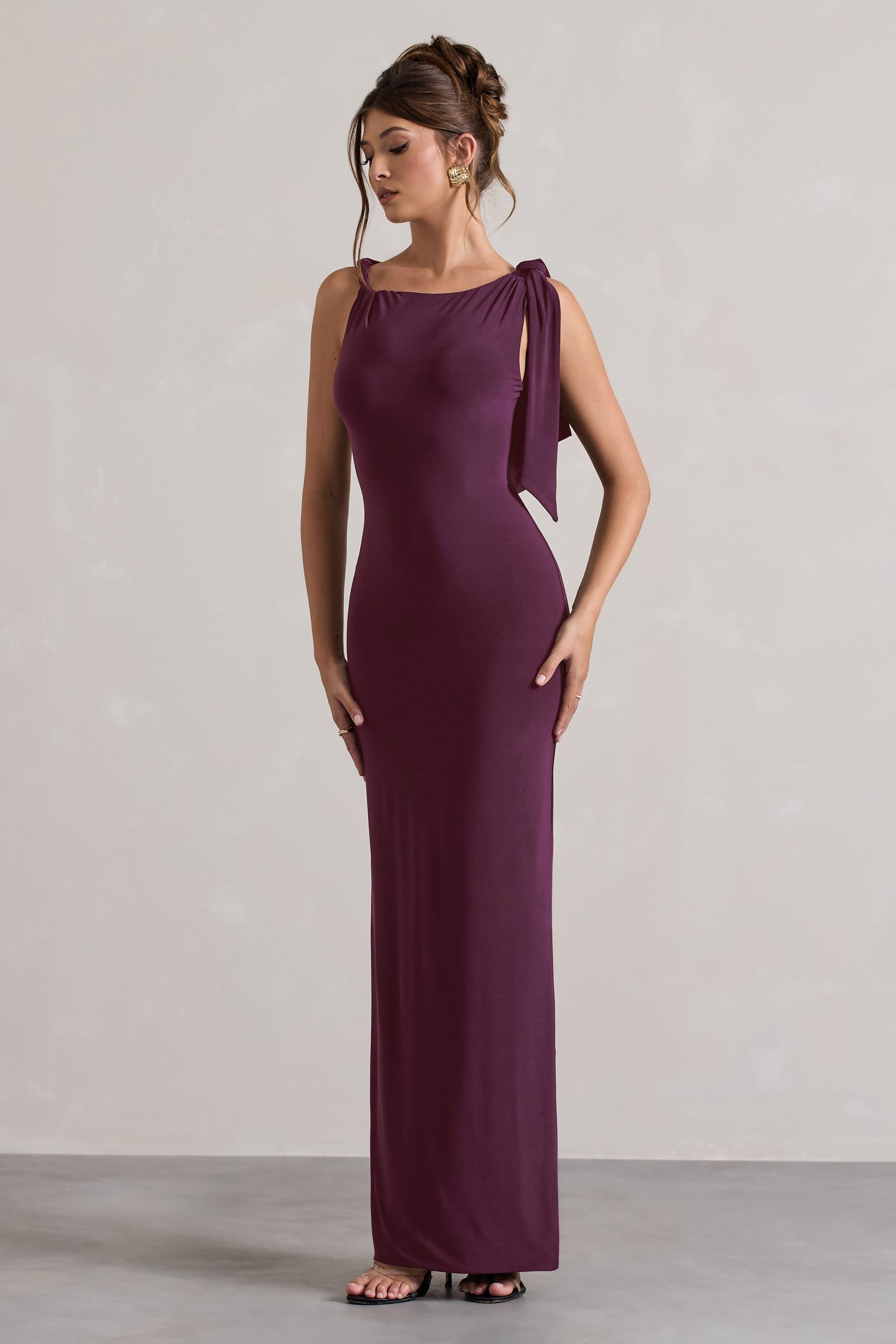 Kacey | Pflaumenfarbenes Maxikleid mit gedrehtem Knoten