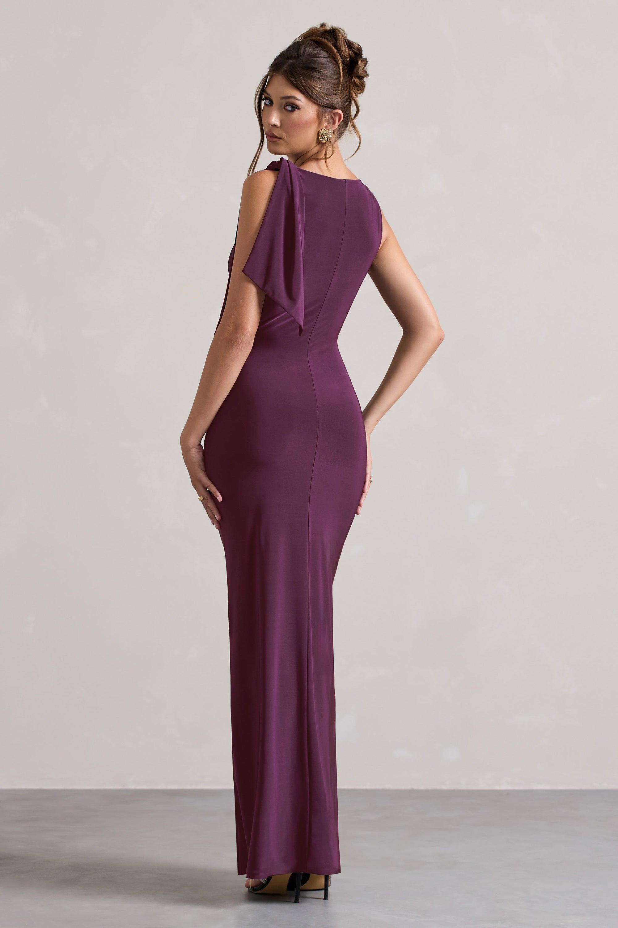 Kacey | Pflaumenfarbenes Maxikleid mit gedrehtem Knoten