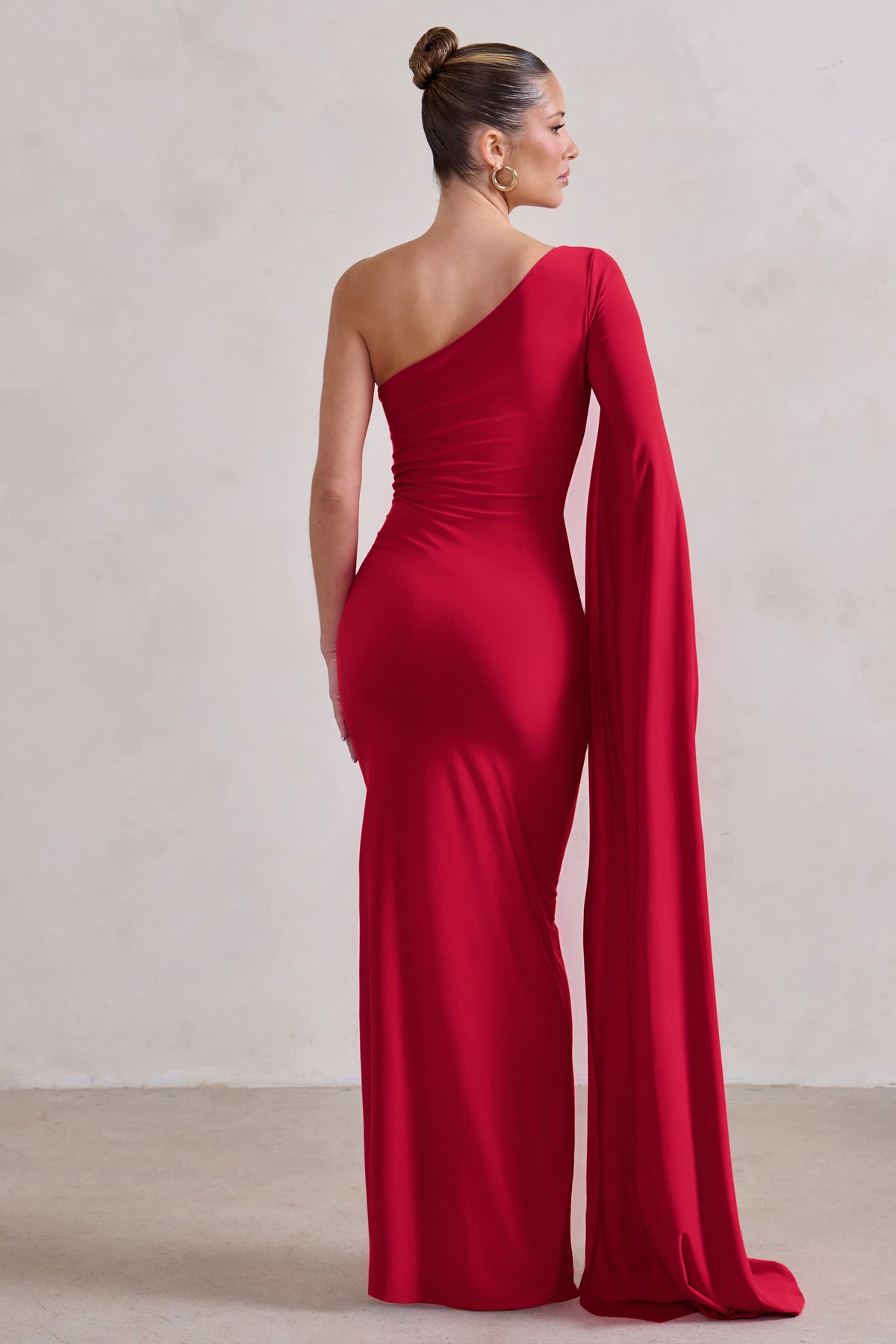 Romi | Rotes Ein-Schulter-Maxikleid mit gedrehtem Knotendetail