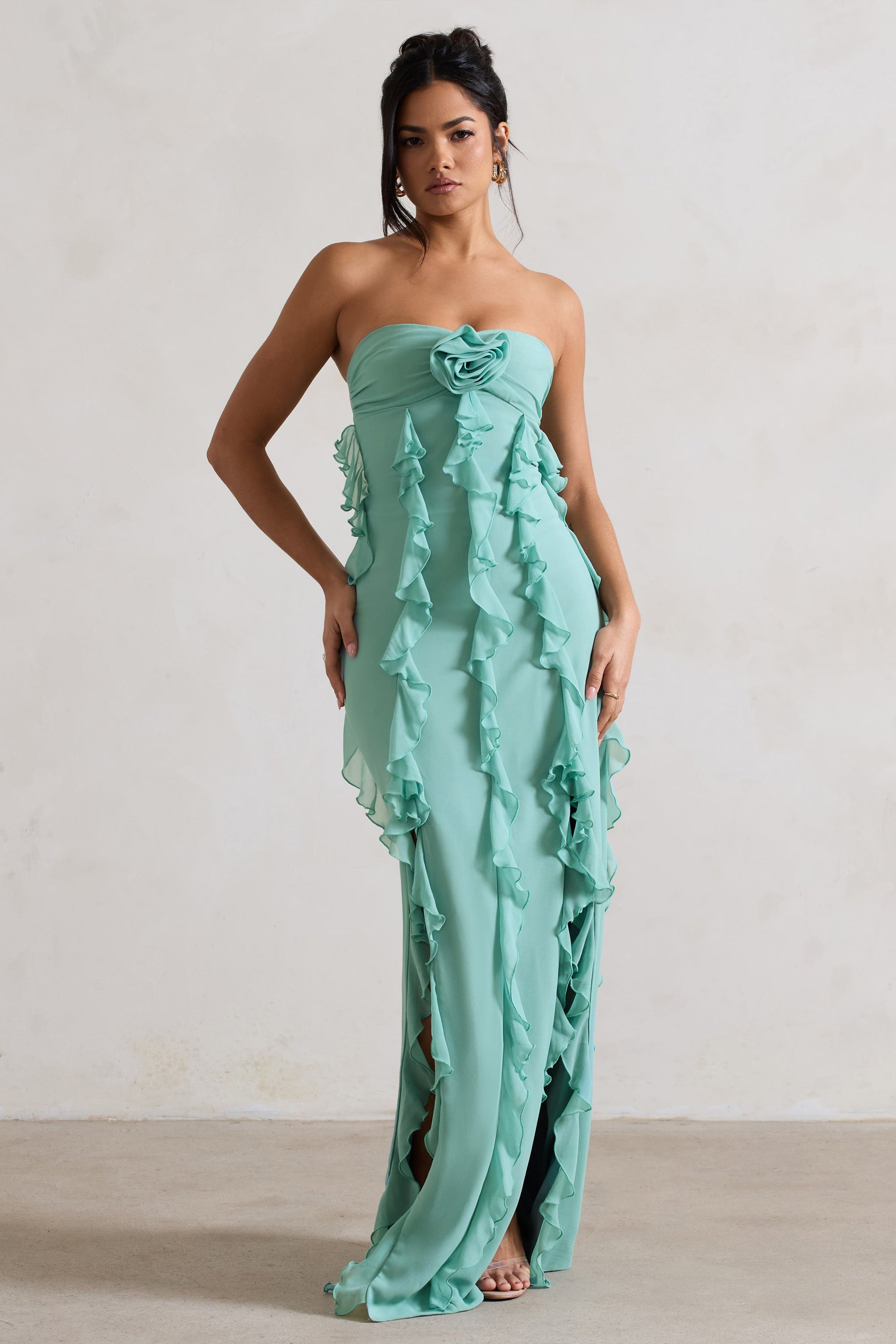 Gardenia | Minzgrünes trägerloses Rüschen-Maxikleid mit Korsage