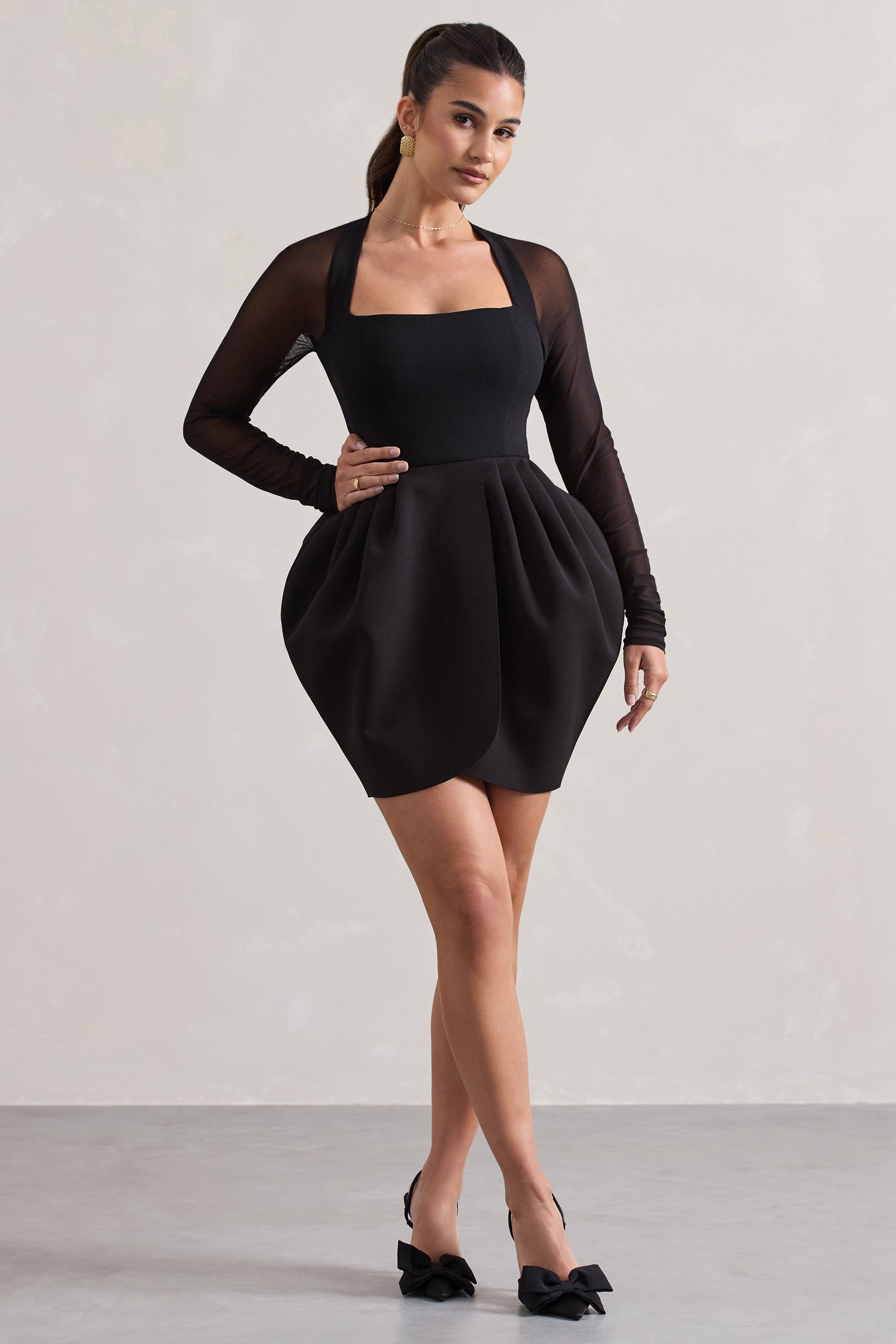 Alto | Schwarzes Minikleid mit quadratischem Ausschnitt und Puffrock