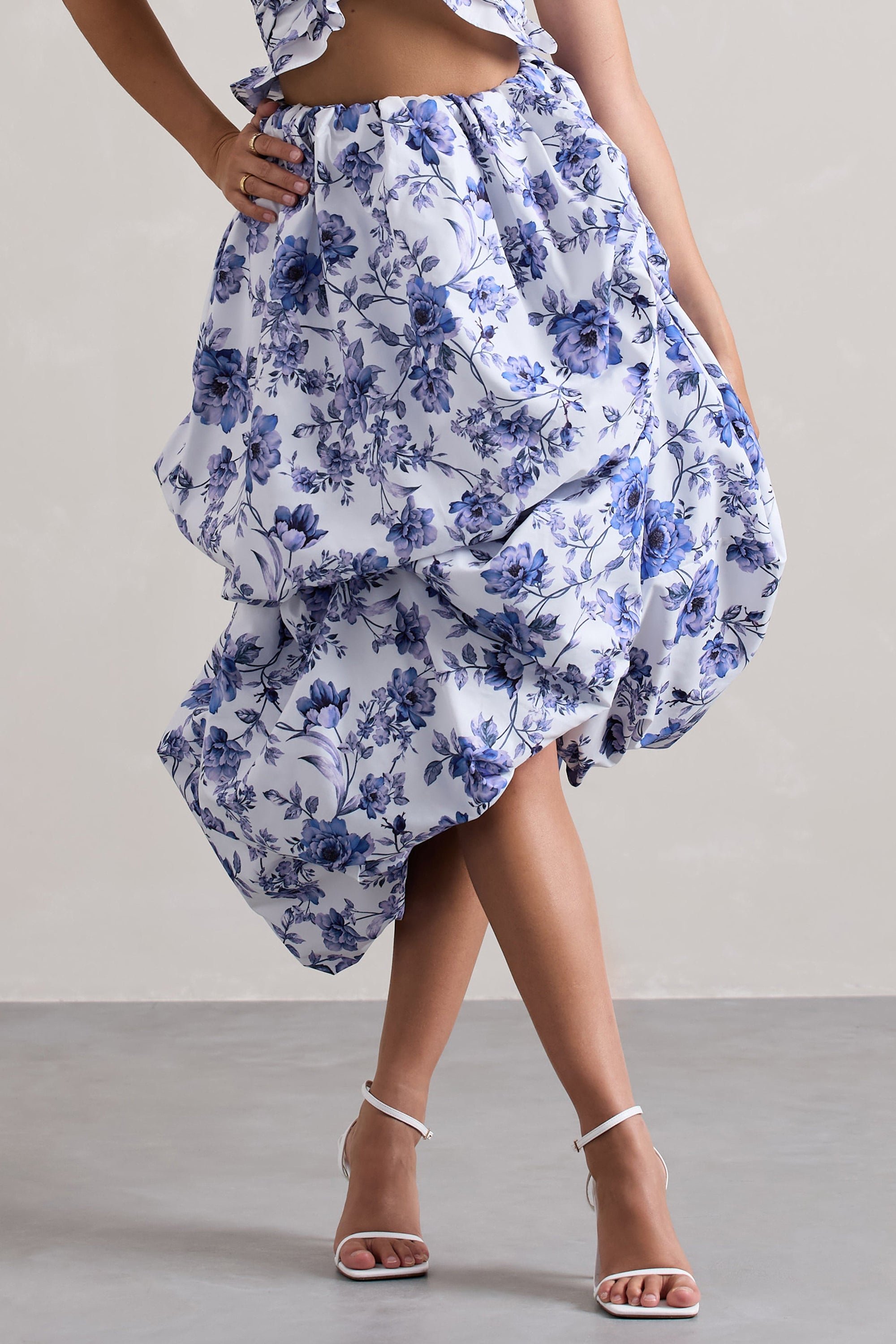 Make Waves | Midirock mit floralem Print und voluminösem High-Low-Saum