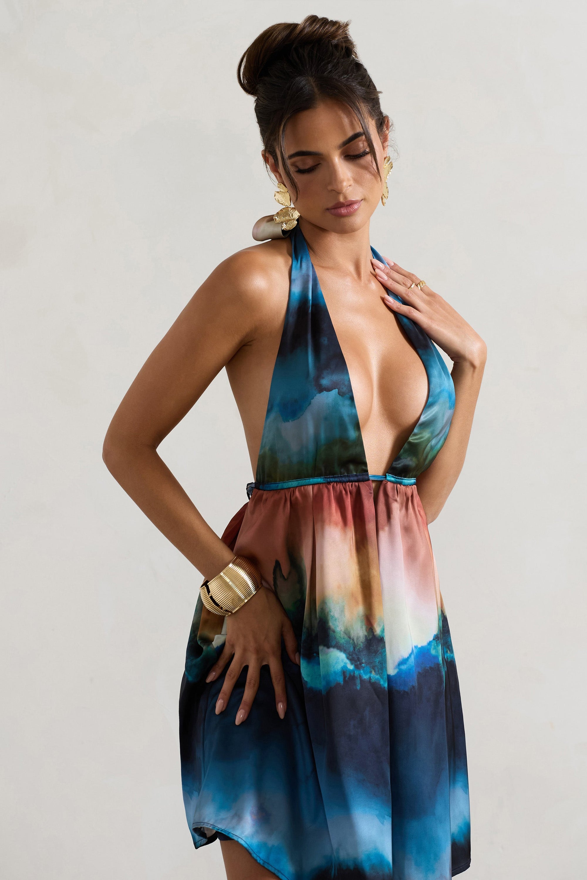 Naxos | Mehrfarbig bedrucktes Babydoll Minikleid mit tiefem Ausschnitt