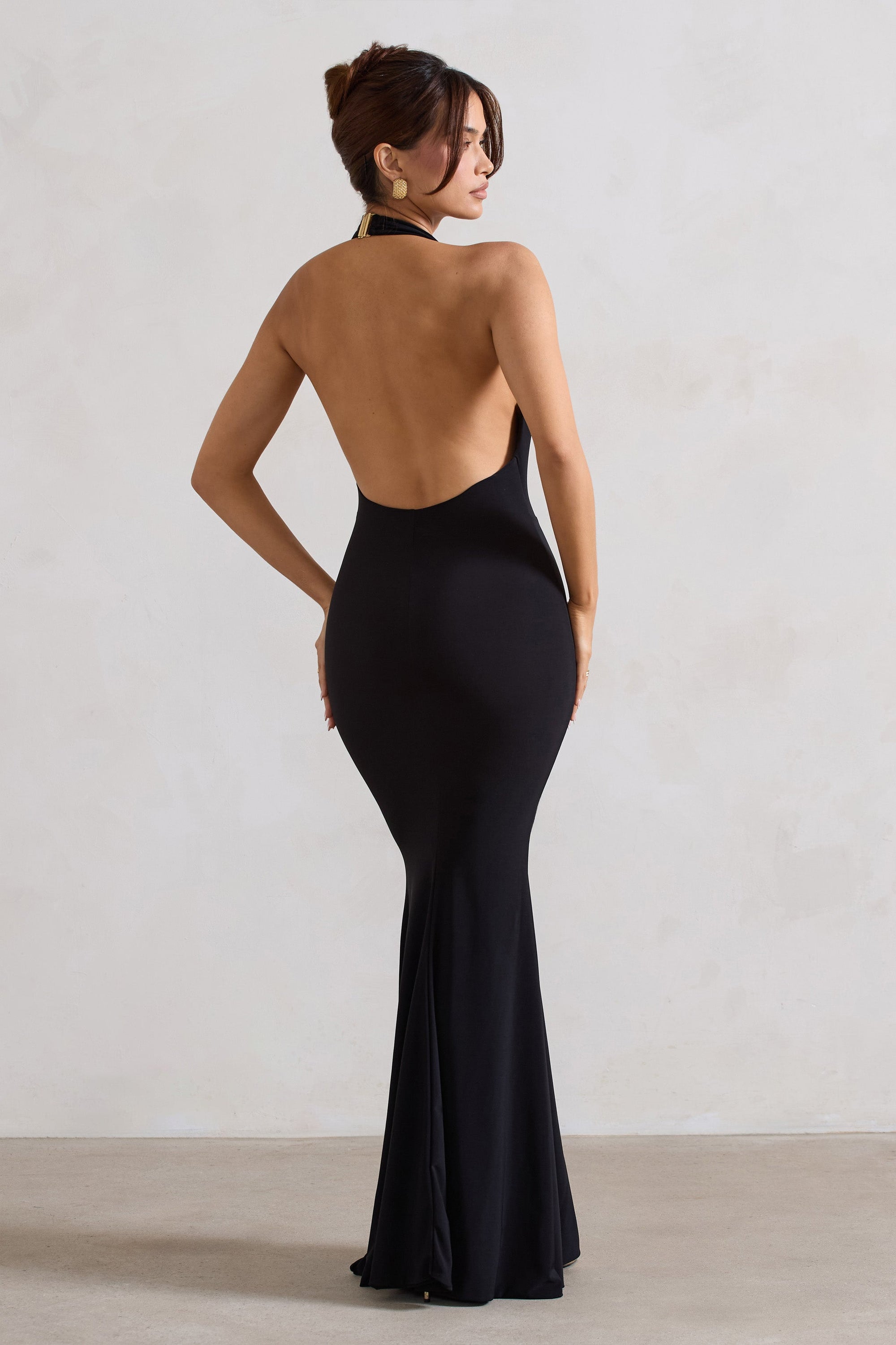 Milani | Schwarzes rückenfreies Maxikleid mit Wasserfallausschnitt und Fischschwanz