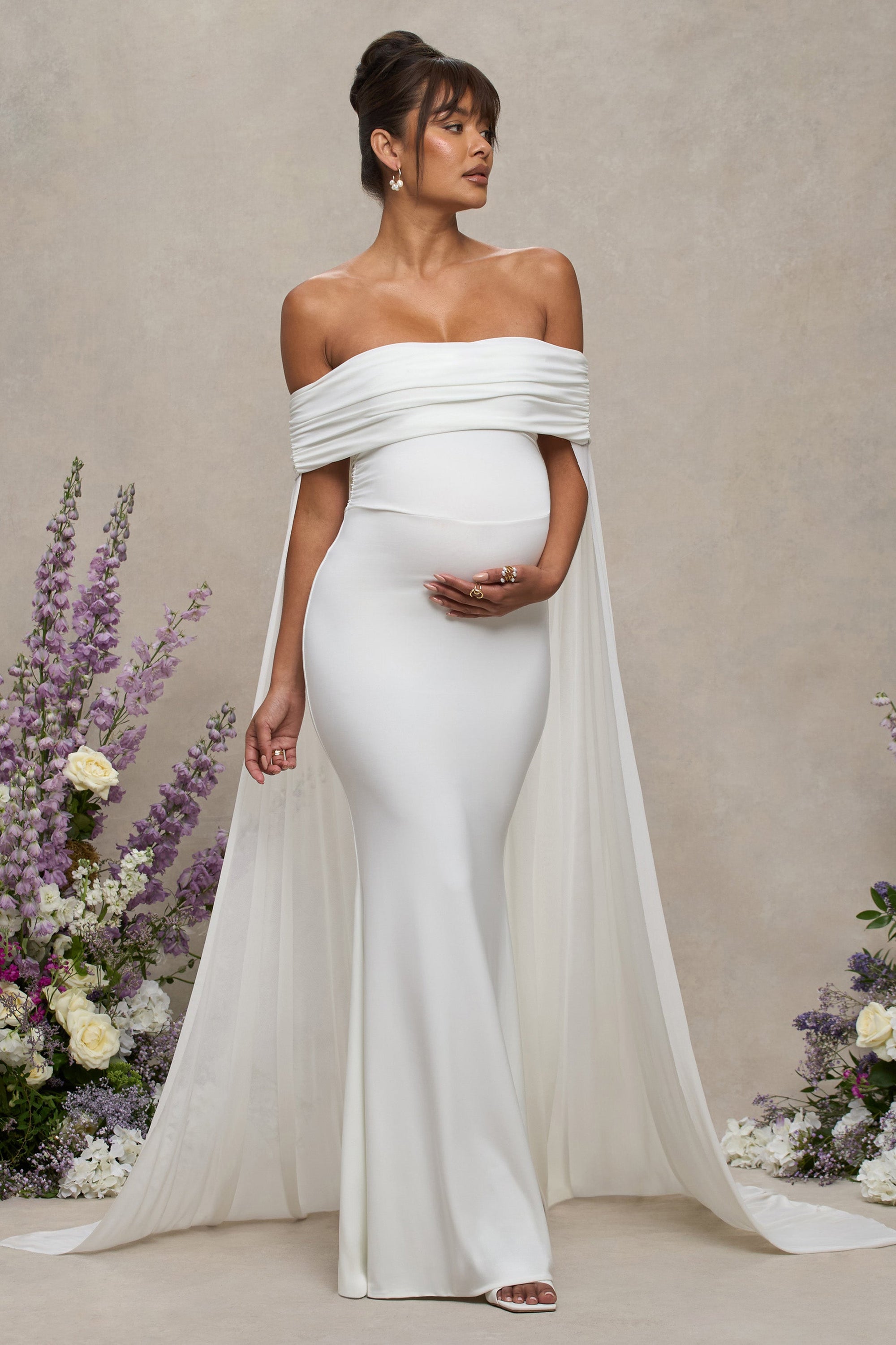 Carlotta | Weißes Maxikleid mit Rüschen und Fischschwanz-Schnitt