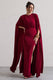 Ilaria | Berry-Maxikleid mit Cape-Ärmeln und Schlitz