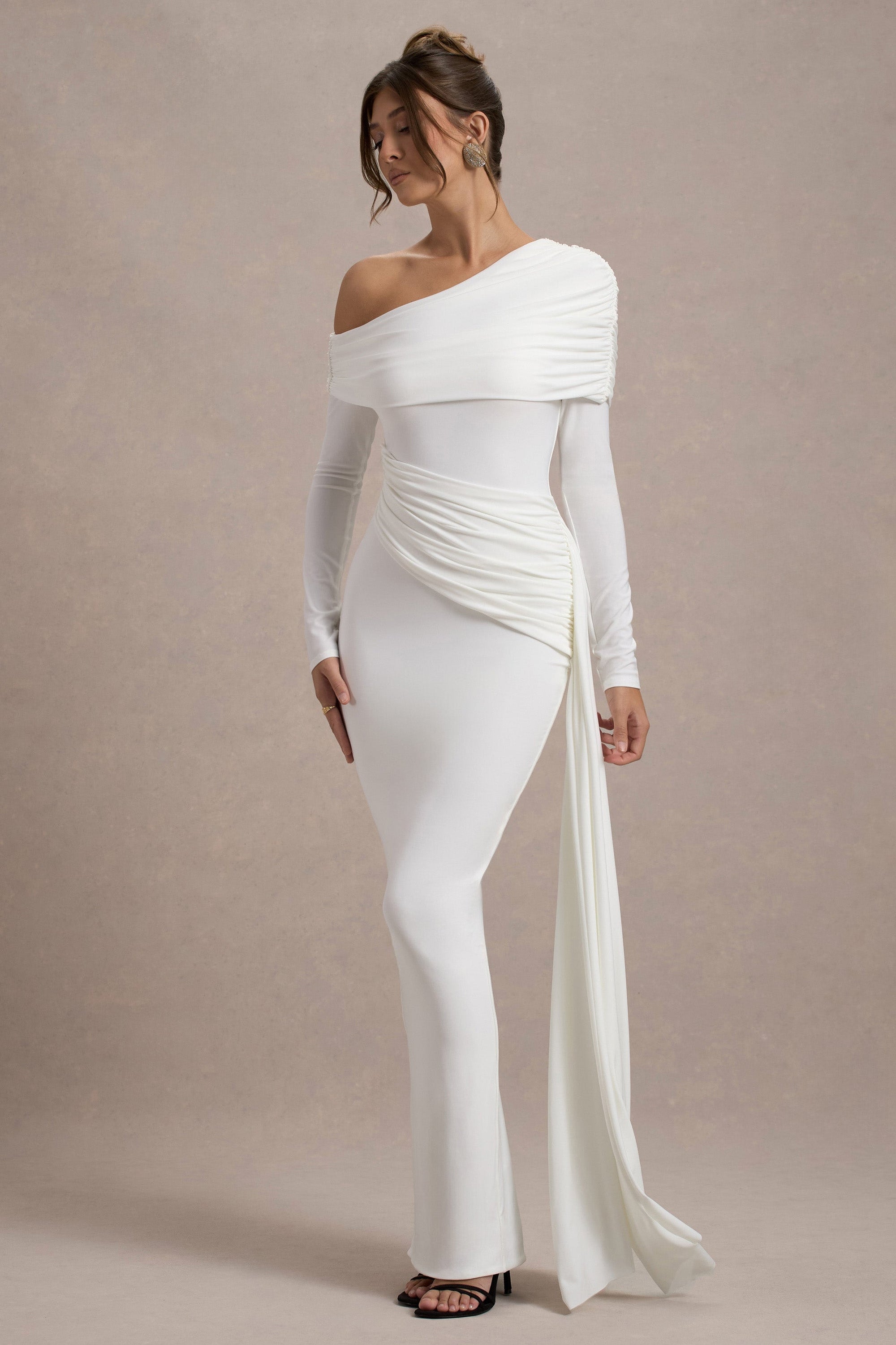 Valina | Weißes asymmetrisches Maxikleid mit Raffung und Drapierung