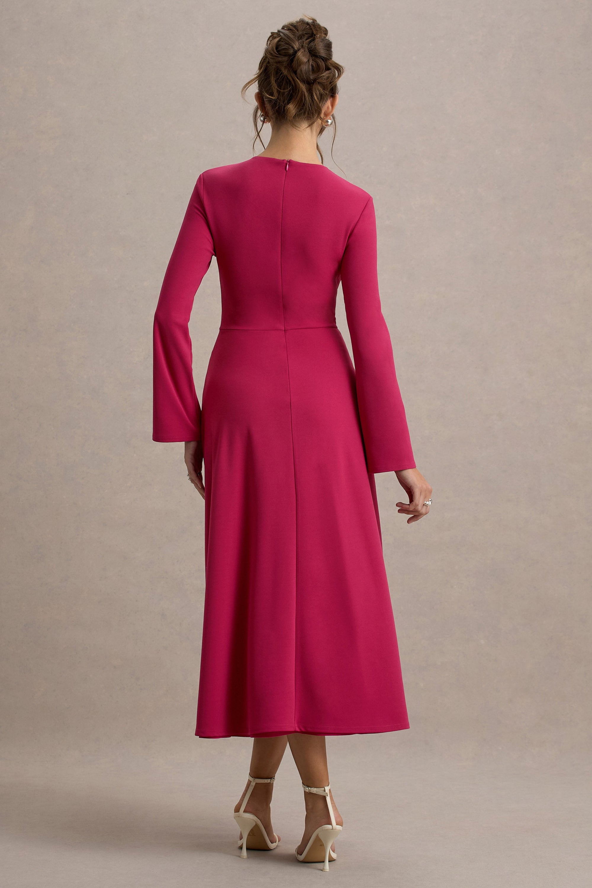 Cassiopeia | Hot-Pinkfarbenes Midikleid mit langen Ärmeln und überkreuztem Taillendetail