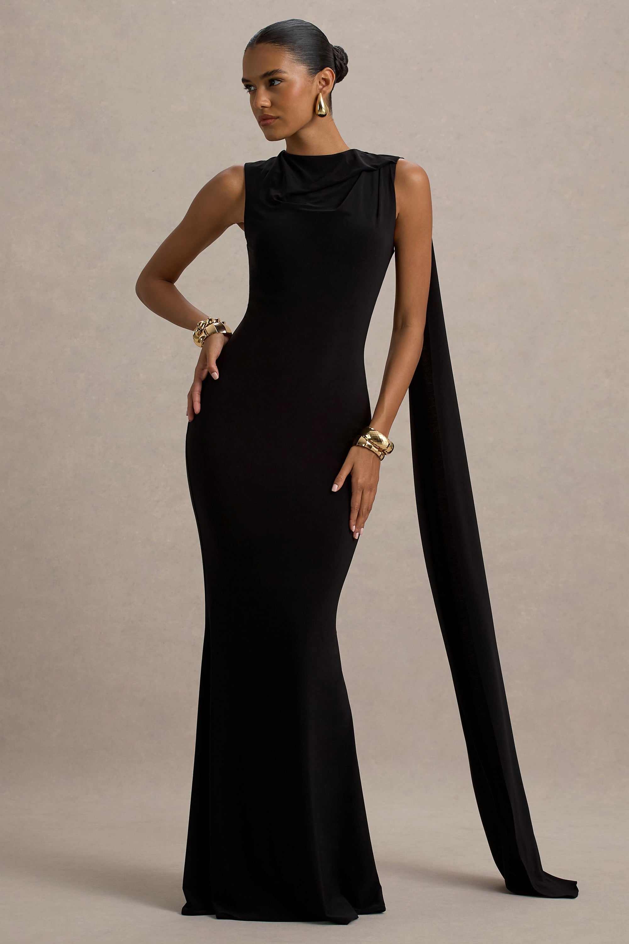 Mia | Schwarzes Maxikleid mit Bindegürtel