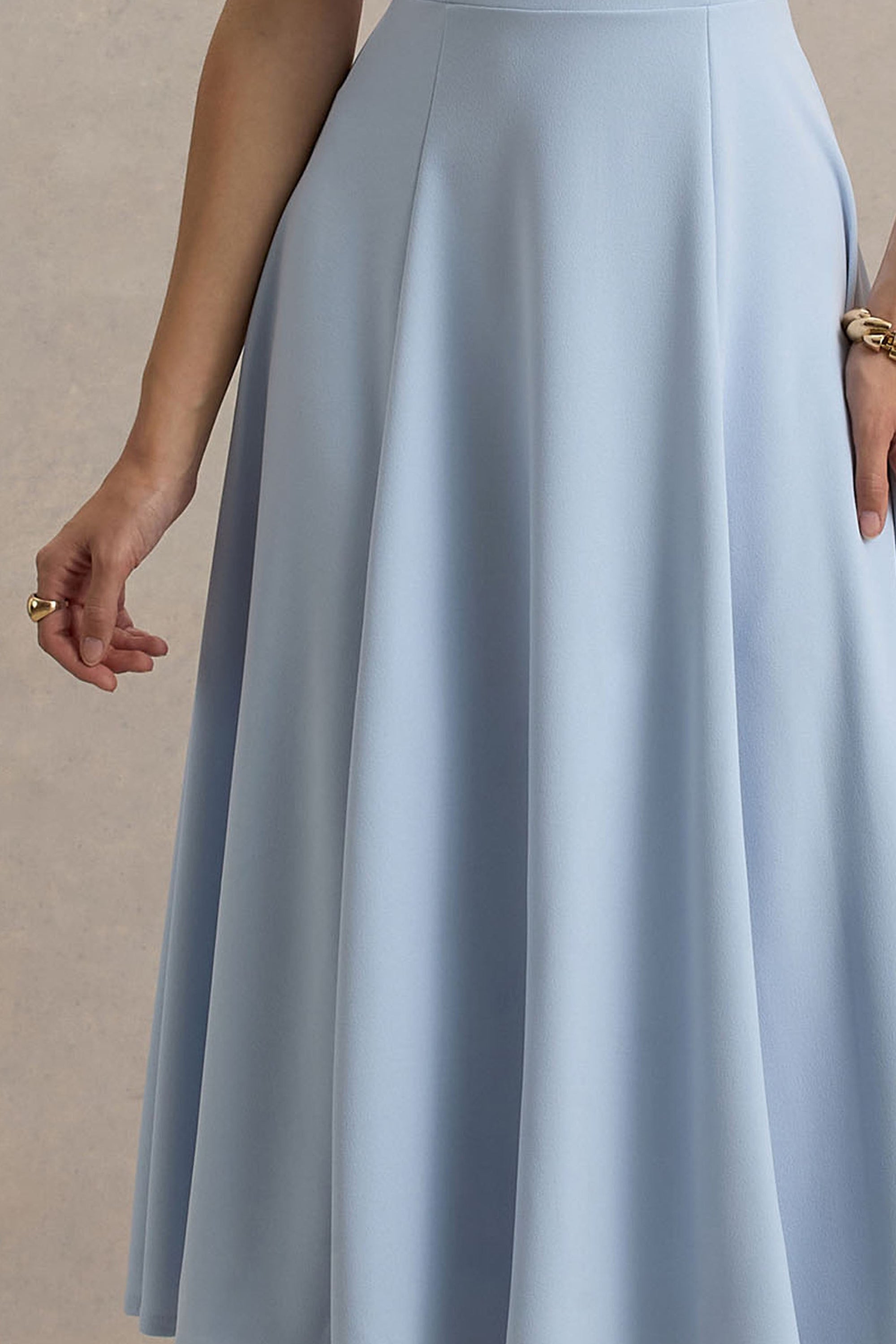 Auburn | Puderblaues Midikleid mit Halterneck