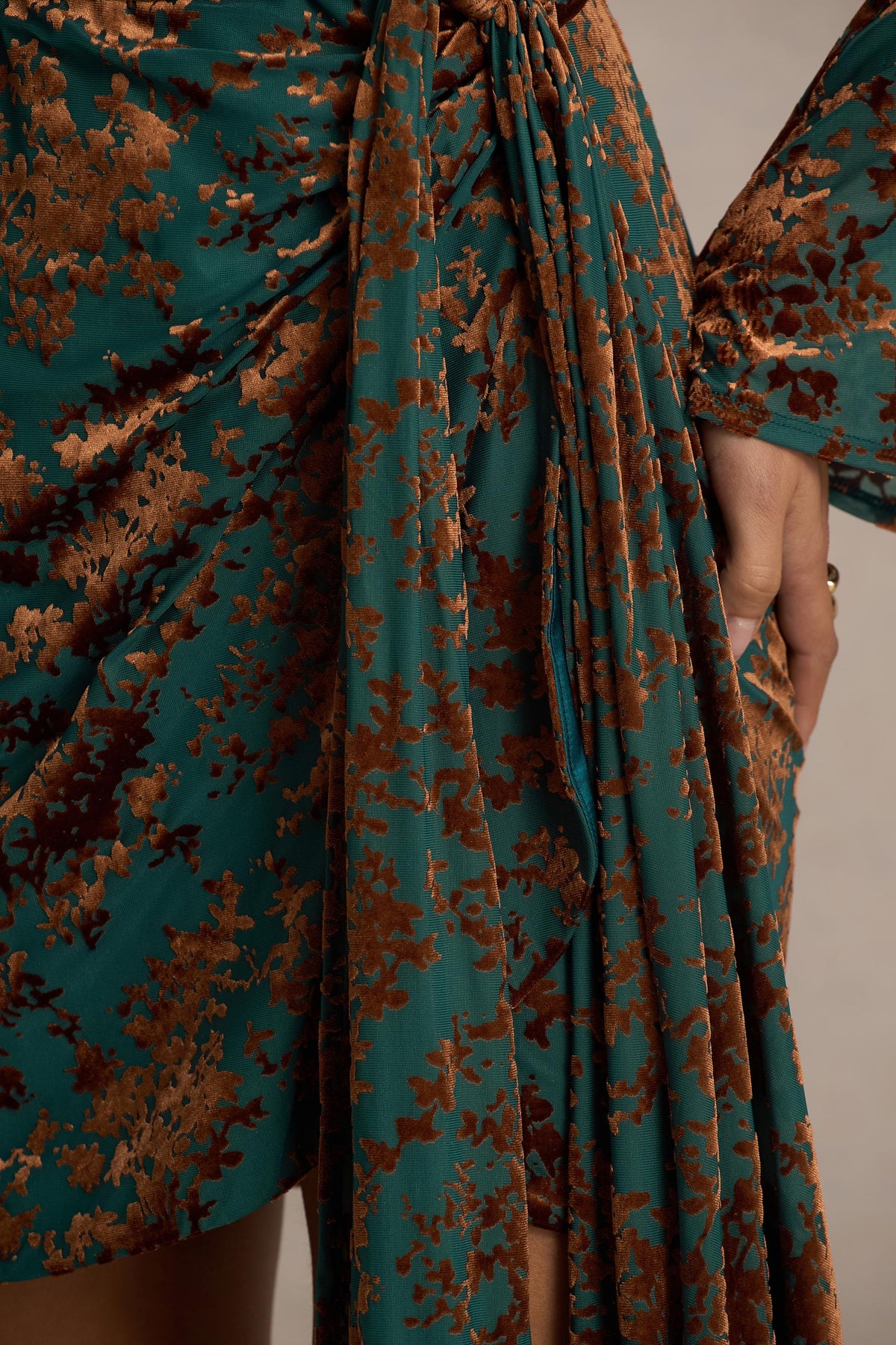 uploaded_image_1_gx8eq