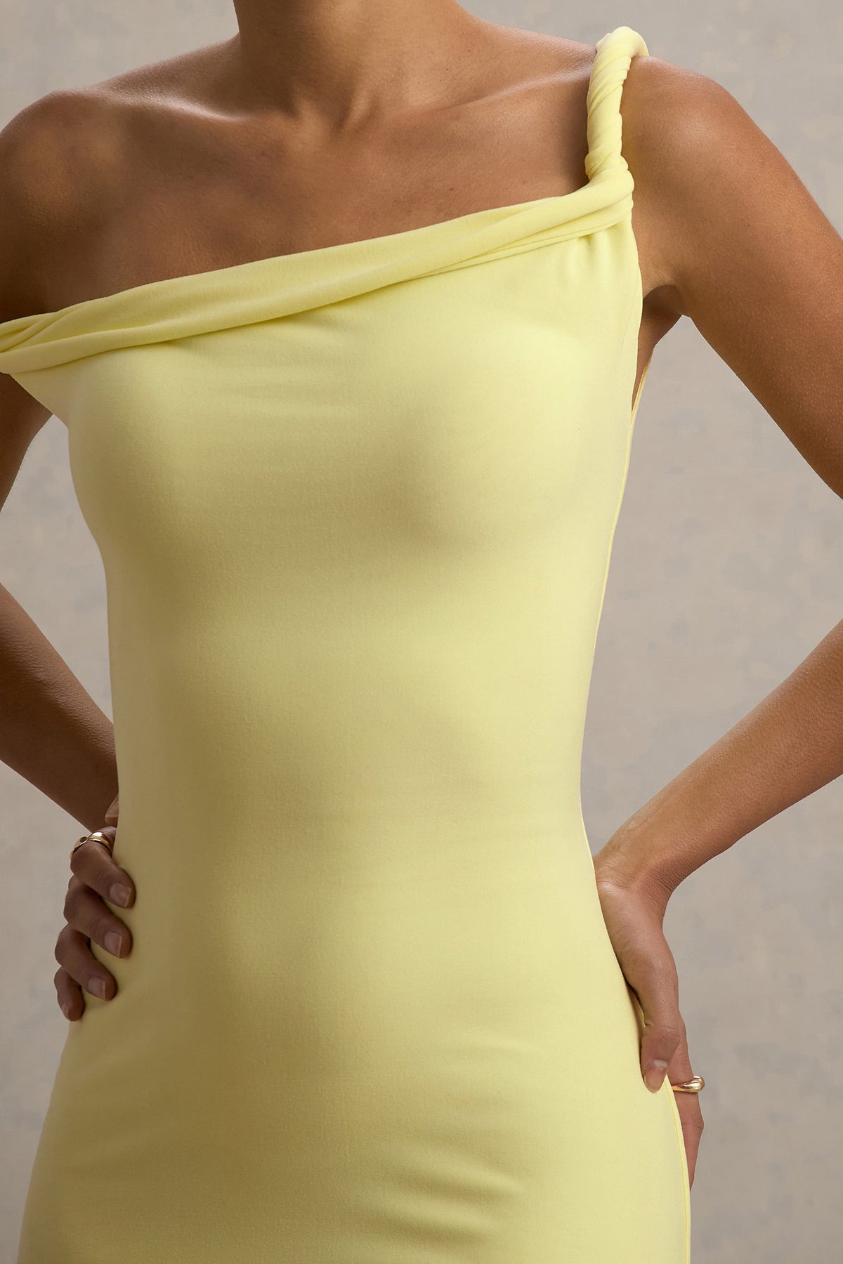 Salome | Asymmetrisches Midikleid in Zitronengelb