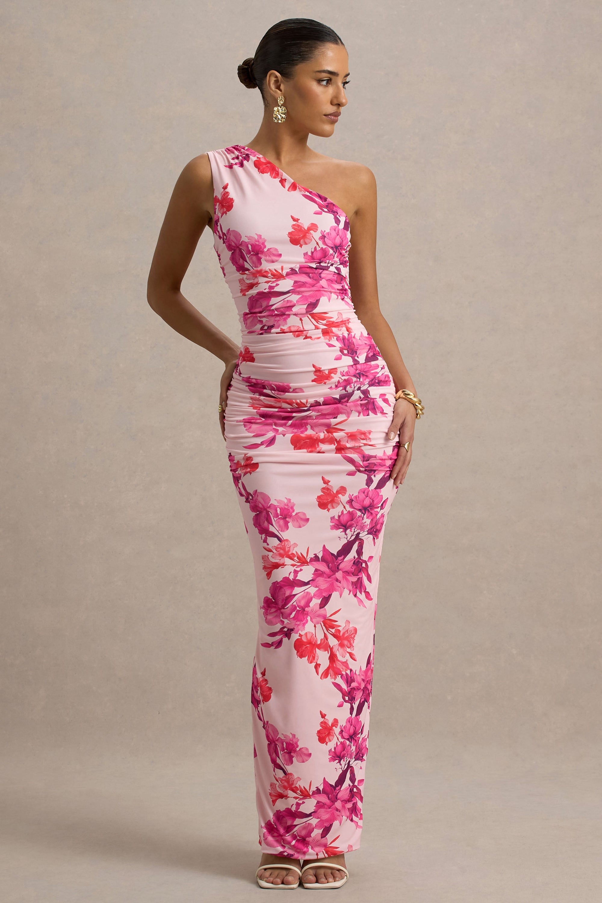 Dalarie | Pinkfarbenes und oranges Maxikleid mit Blumenmuster, einer Schulter und gerafftem Design