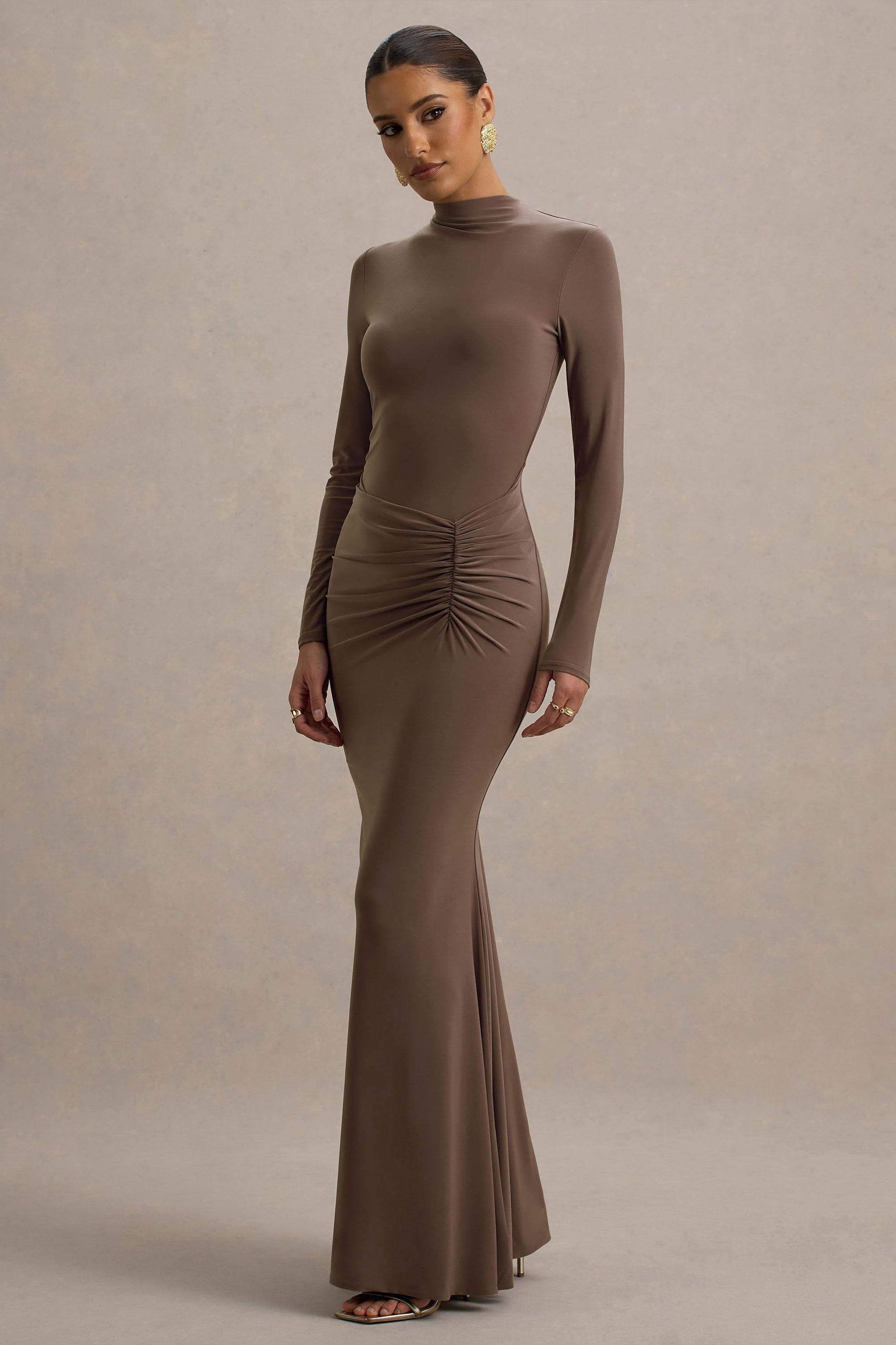 Reid | Braunes Maxikleid mit langen Ärmeln und Raffung