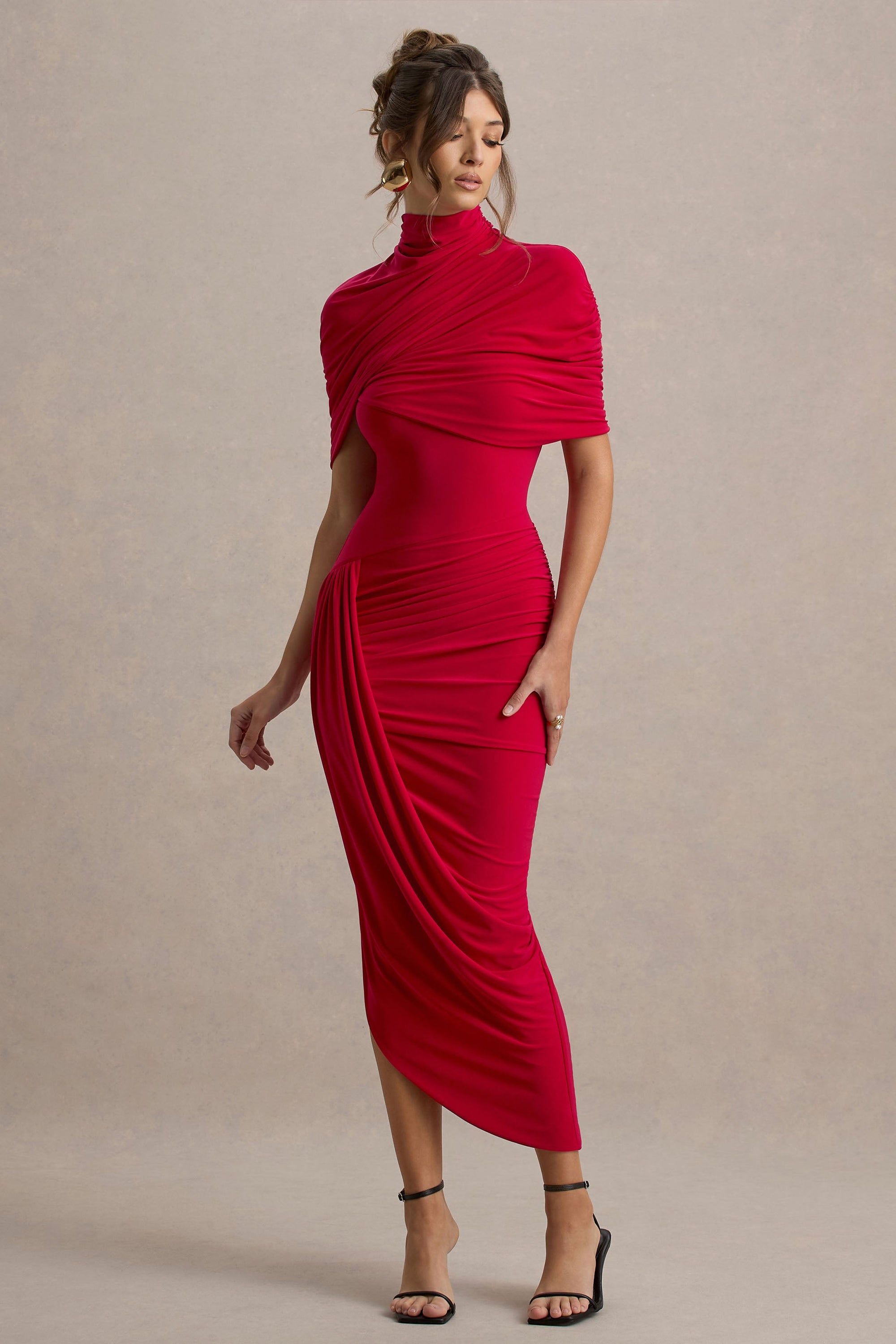 Enchant | Rotes Midikleid mit asymmetrischem Twist und Cape