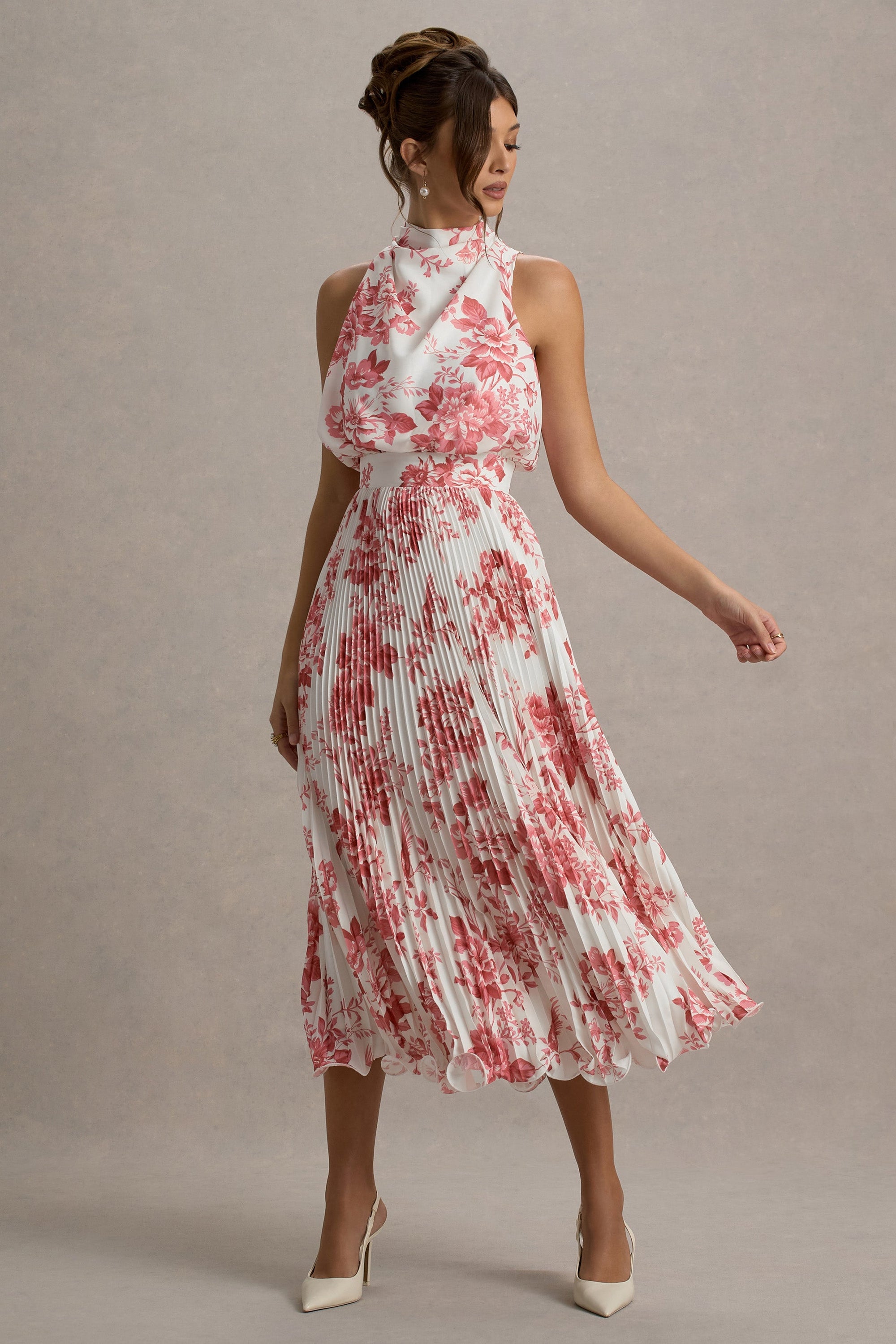 Nila | Rosa Midikleid mit Porzellanprint, Wasserfallausschnitt und plissiertem Rock