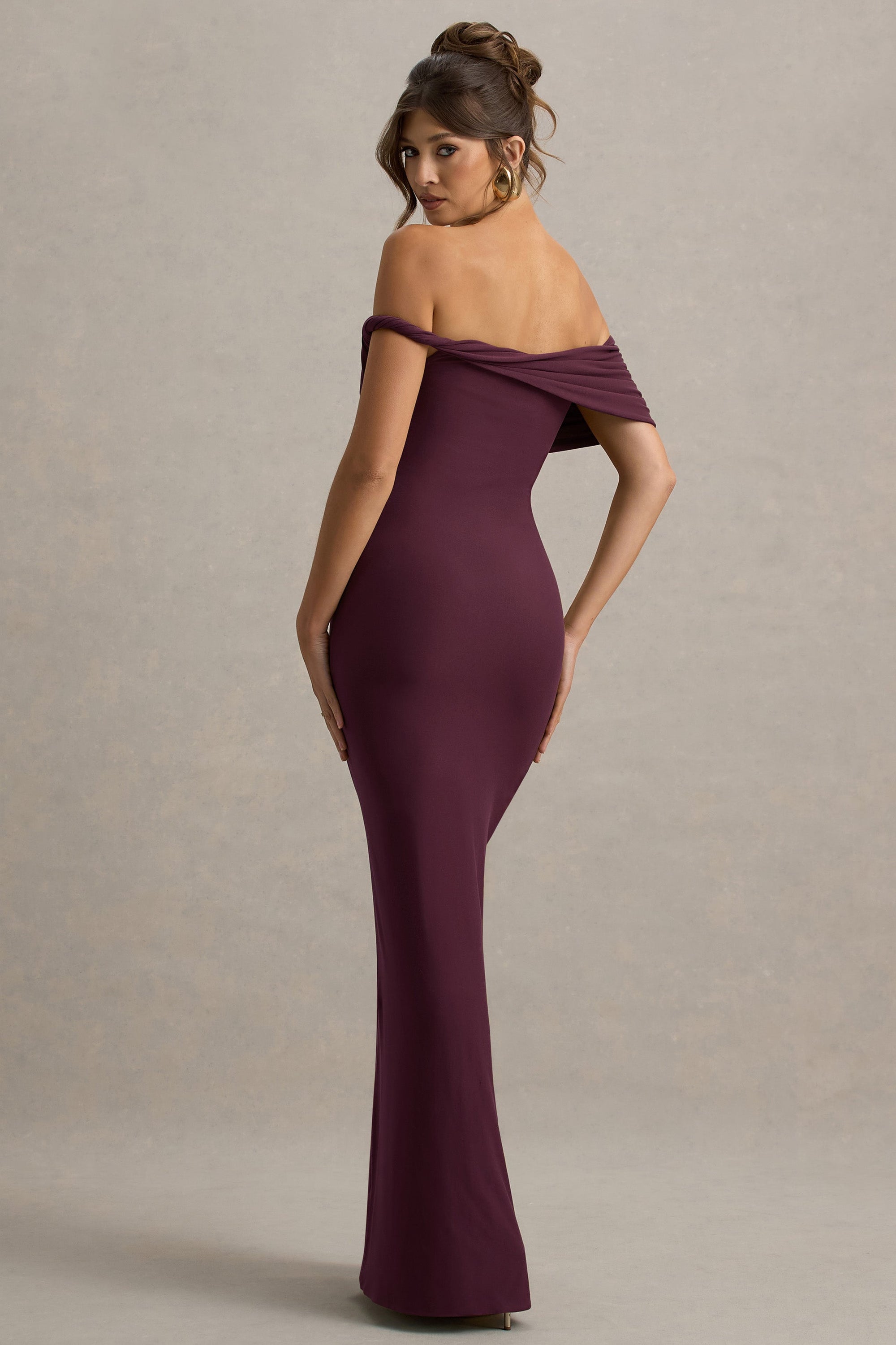 Melika | Bordeauxrotes, verdrehtes Bardot-Maxikleid