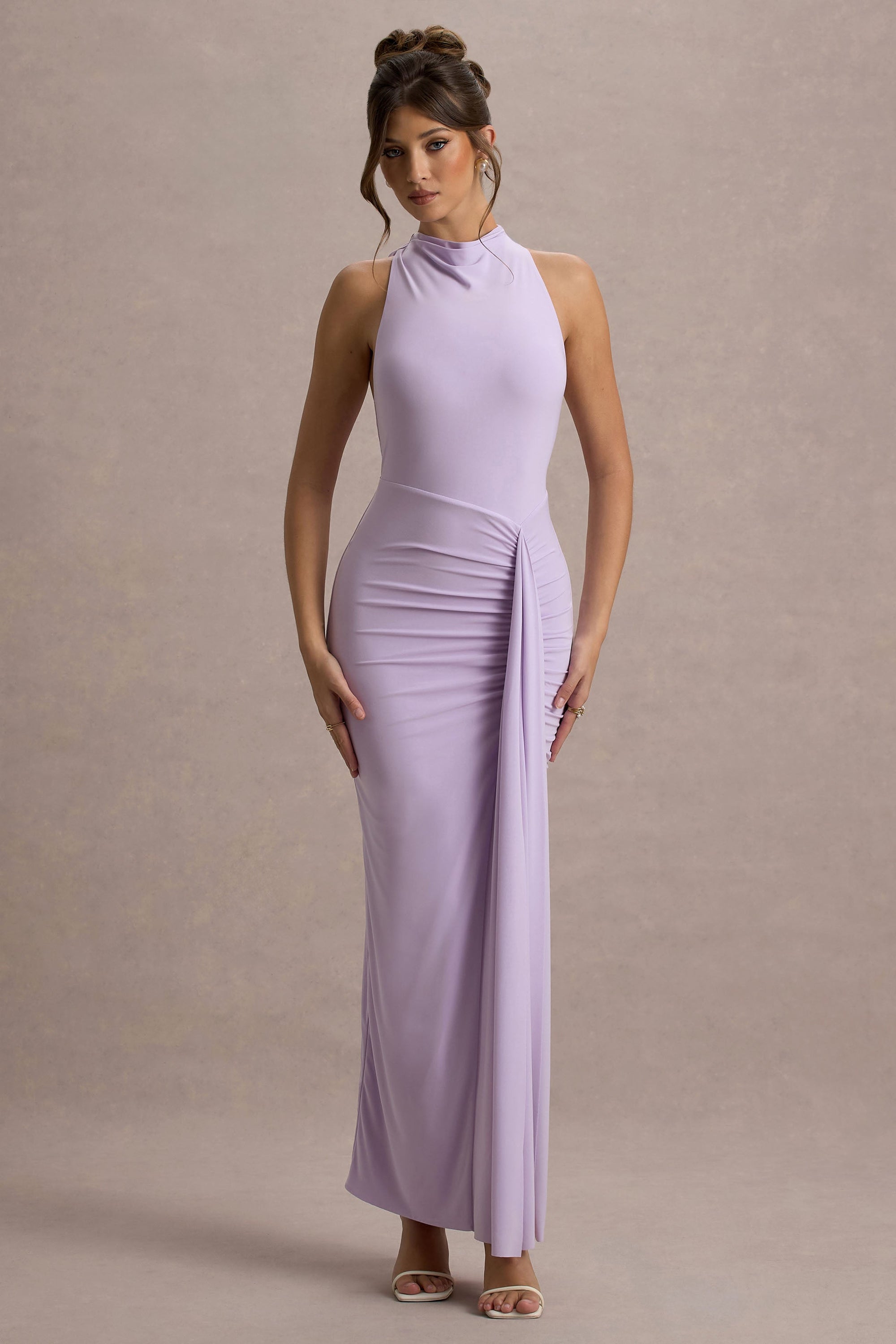 Sunflower | Fliederfarbiges Maxikleid mit hohem Kragen, Raffung und Schlitz