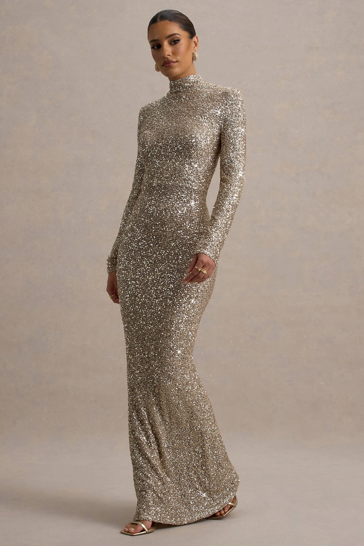 Galaxy | Champagnerfarbenes Paillettentop-Maxikleid mit Turtleneck und langen Ärmeln