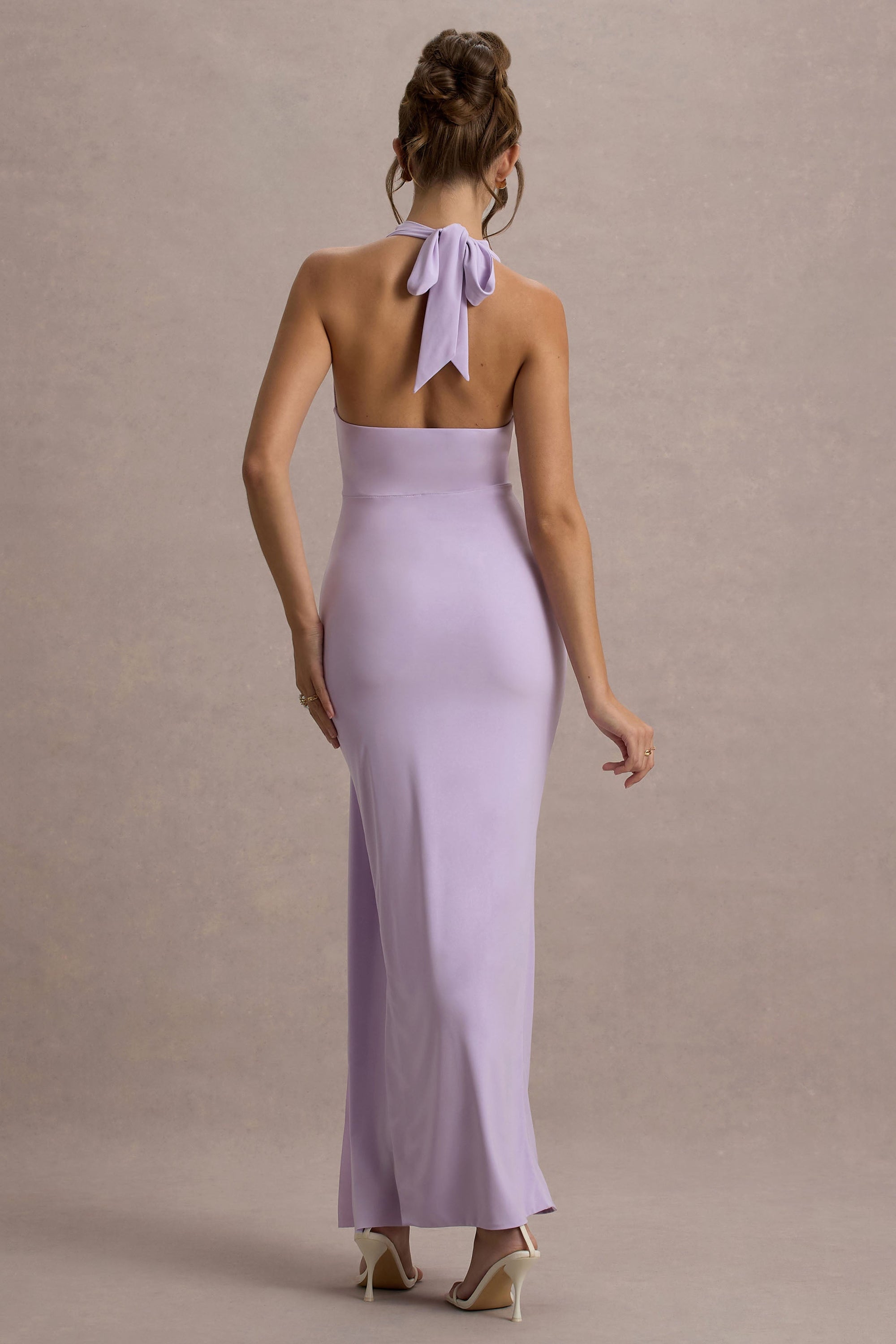 Sunflower | Fliederfarbiges Maxikleid mit hohem Kragen, Raffung und Schlitz