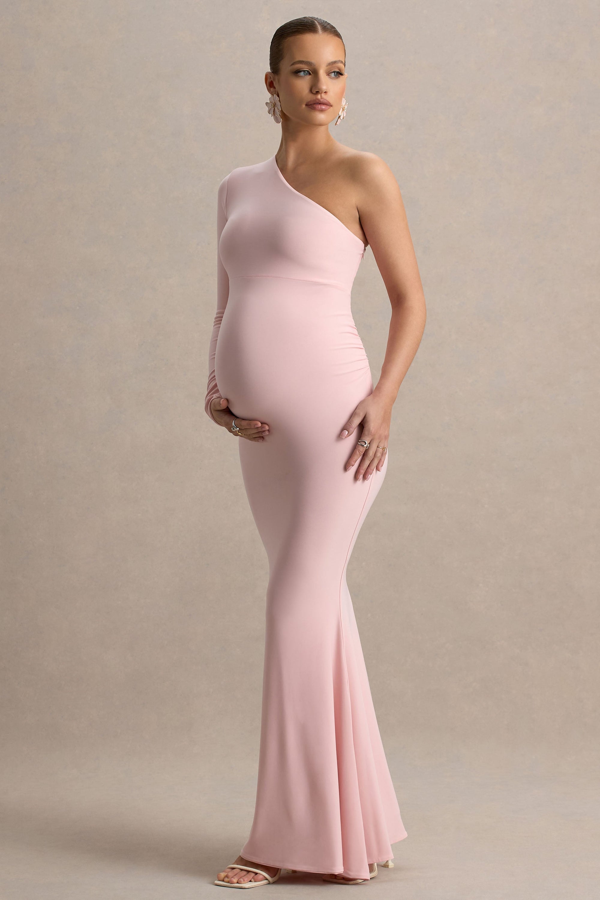 Heloise | Rosafarbenes asymmetrisches Umstandsmaxikleid mit einem Ärmel