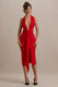 Auria | Rotes Satin-Midiikleid mit tiefem Ausschnitt und Fransen-Details.